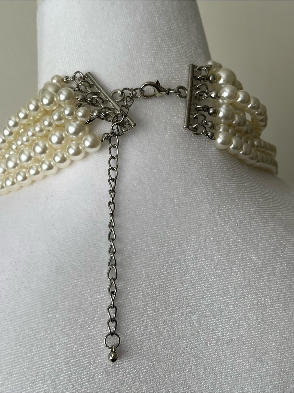 Beautiful Vintage Multi Stand Faux Pearl Necklace Chunky Light Beads - Picture 2 of 3